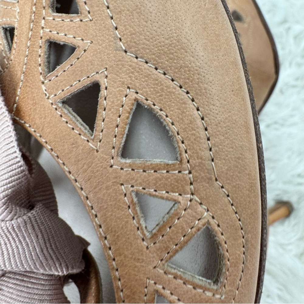 Vintage Christian Dior Tan and Pink Heels with Ribbon Bow - Picture 14 of 14